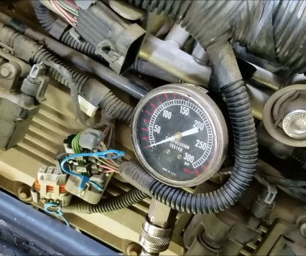 Компрессии двигателя тест механическим путем F12, SC2/3sr (6 цилиндровый двигатель), вкл. регулировку клапанов